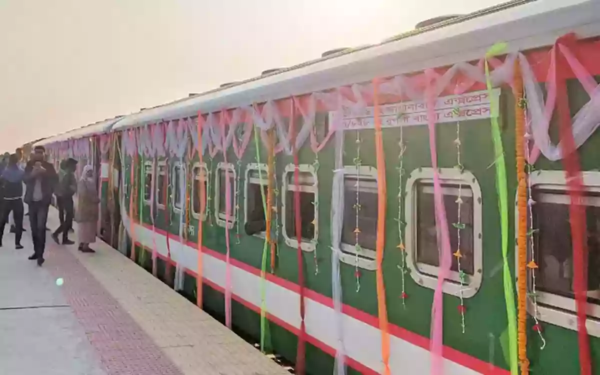 New doors opened, train movement started on Dhaka-Khulna route