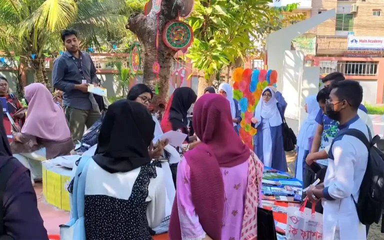 RisingCumilla -BOOK EXCHANGE IN VICTORIA COLLEGE