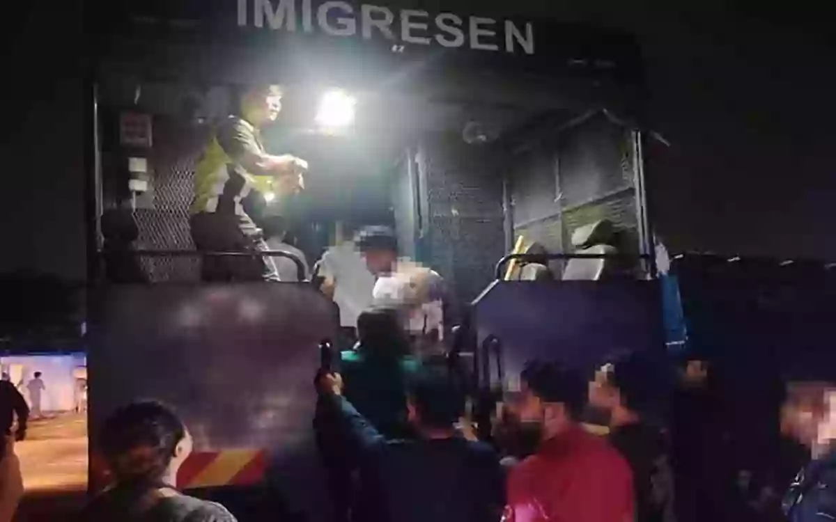 ৬৪ বাংলাদেশিসহ ১৫৩ অভিবাসী আটক মালয়েশিয়ায়