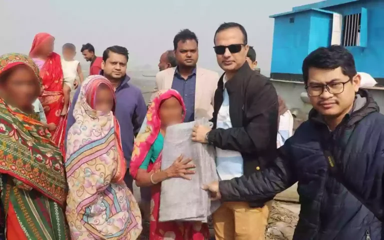 Distribution of winter clothes by the district administration among the needy in Chandpur