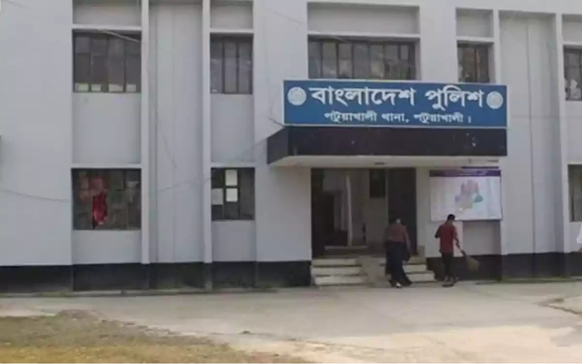Rising Cumilla - Patuakhali Sadar Police Station