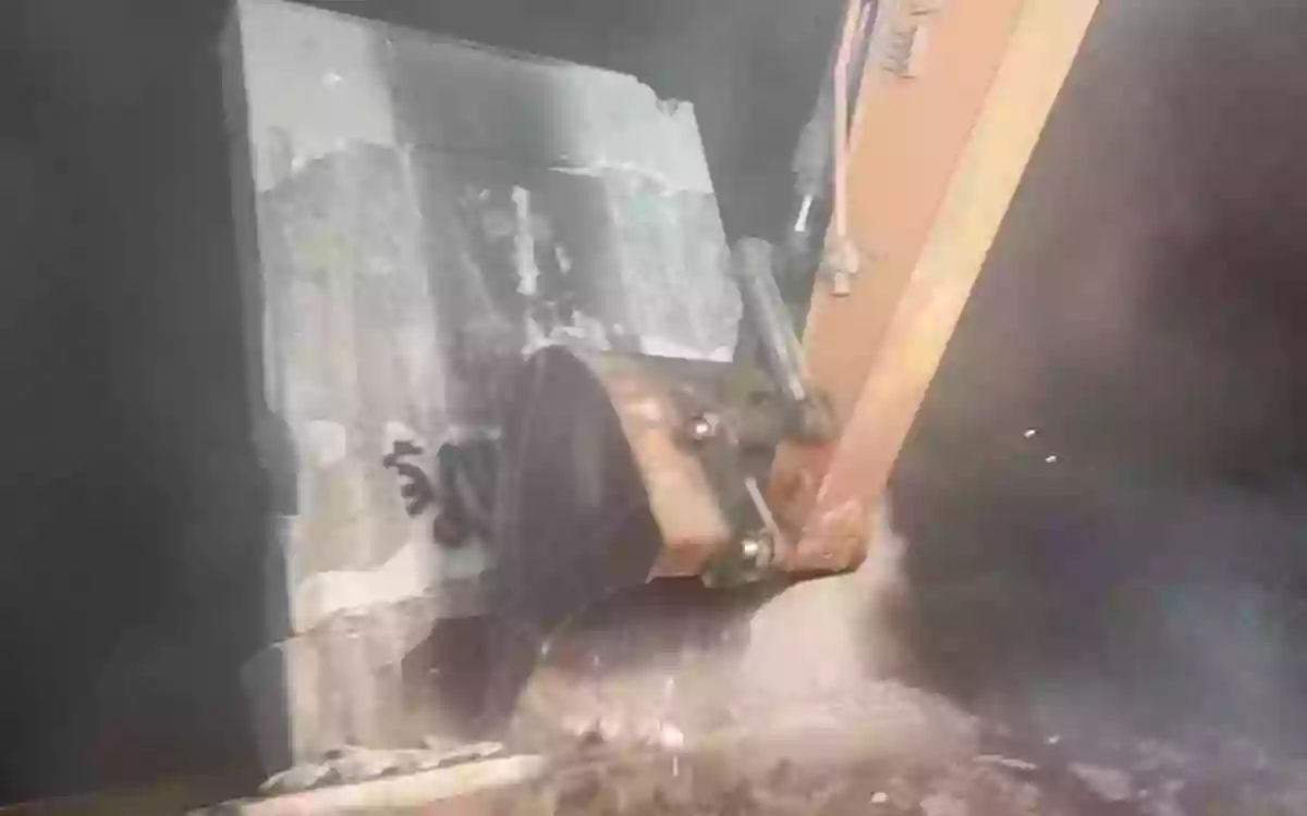 Bangabandhu mural at Begum Rokeya University was bulldozed