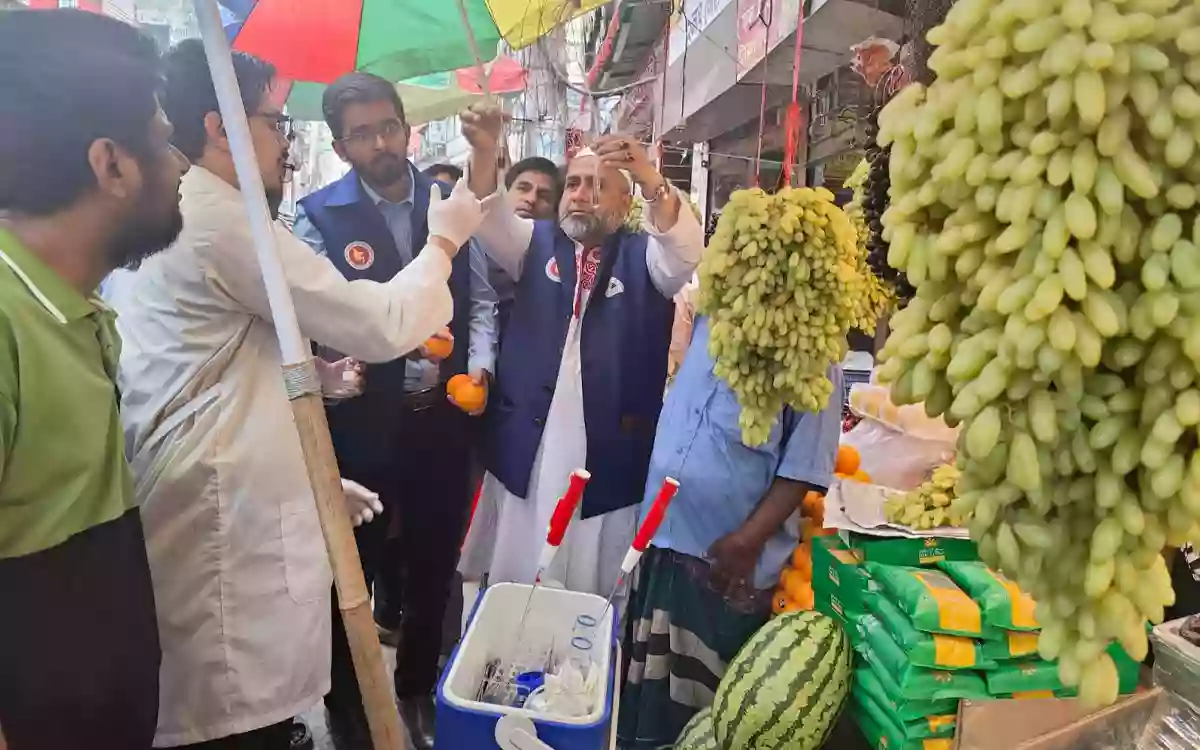 BSTI campaign in Comilla to ensure safe fruits during Ramadan