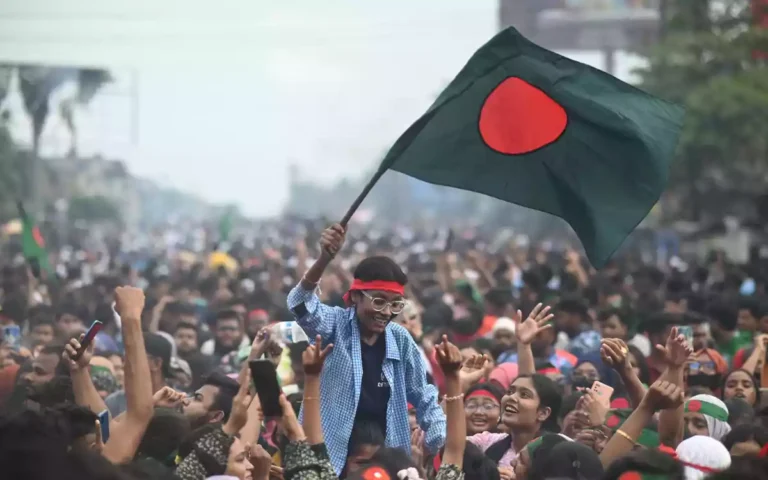 ত্রয়োদশ সংসদ নির্বাচনে ভোটের হিসাব পাল্টে দিতে পারে তরুণদের ভোট