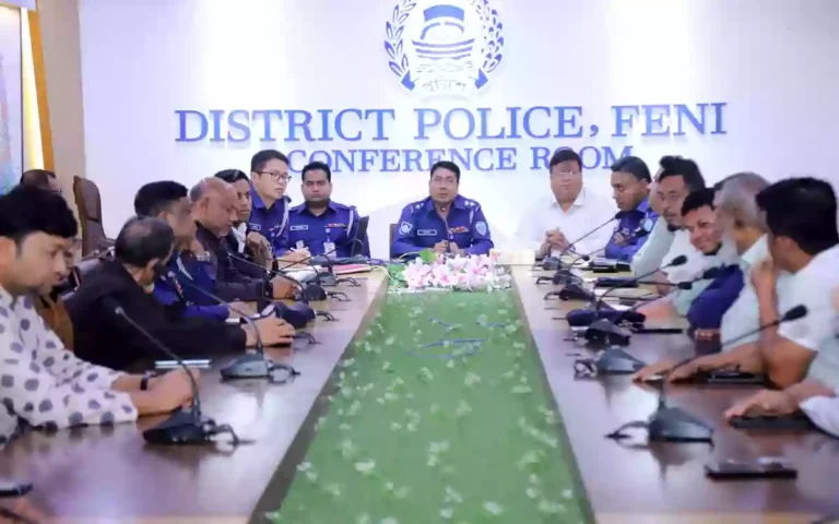 Police take strict action to ensure order and safety on Feni roads during Ramadan