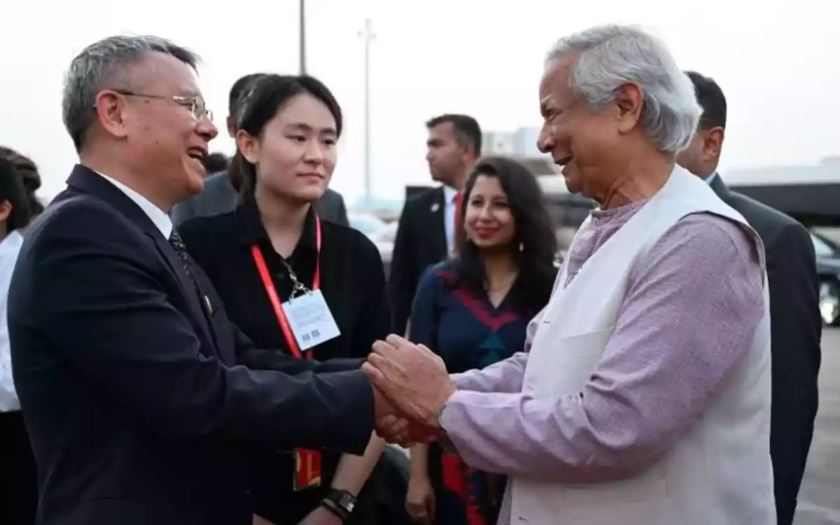 দেশের উদ্দেশে বেইজিং ত্যাগ প্রধান উপদেষ্টার