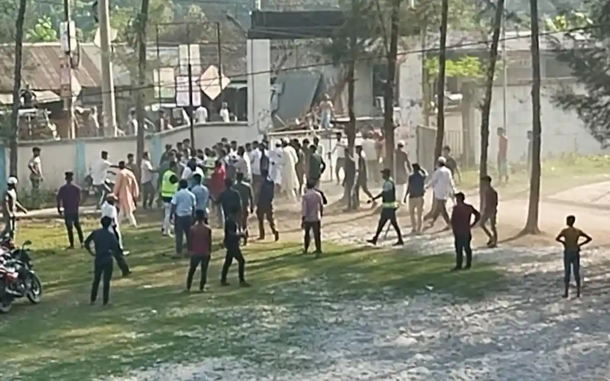 নোয়াখালীতে বাজার ইজারা নিয়ে বিএনপির দুই পক্ষের সংঘর্ষ, আহত-১২