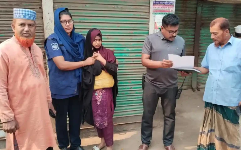 ব্রাহ্মণপাড়ায় বডিফিটিং অবস্থায় গাঁজা পাচারের সময় নারী মাদক ব্যবসায়ী গ্রেপ্তার