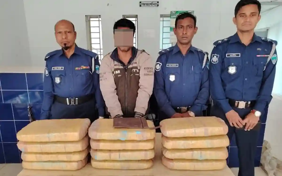 ব্রাহ্মণবাড়িয়ার কসবায় ৩০ কেজি গাঁজাসহ একজন গ্রেফতার