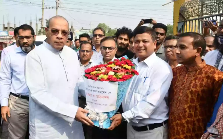 Chief Justice visits Shaheed Abu Sayeed Square in Berobi