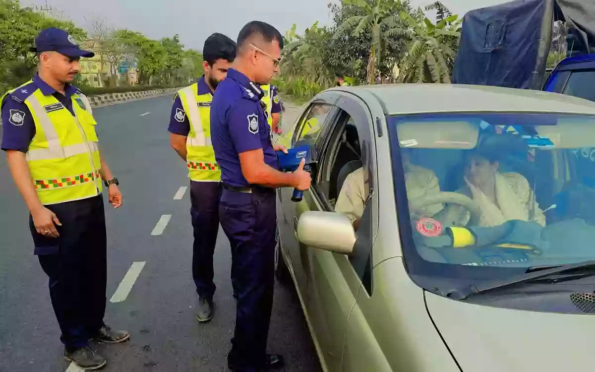 Empty highways after Eid, speed guns being used in Comilla to stop reckless vehicles