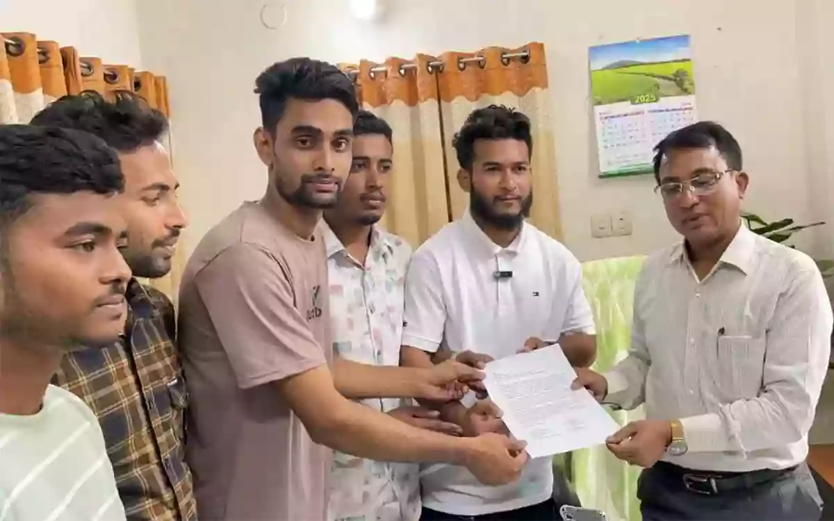 Rising Cumilla - Thousands of students in Subarnachar are suffering from load shedding, Chhatra Dal's memorandum to the electricity office