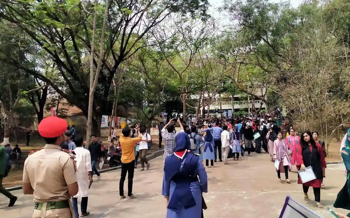 ভর্তি পরীক্ষার সার্বিক সহযোগিতায় অনবদ্য কুবি রোভার স্কাউট