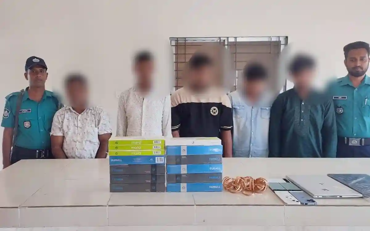 পতেঙ্গা থানার অভিযানে কোটি টাকার স্বর্ণ ও চোরাচালান মালামাল উদ্ধার, গ্রেফতার ৫