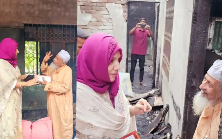 ব্রাহ্মণপাড়া সাহেবাবাদে শর্ট সার্কিটে অগ্নিকাণ্ড, ক্ষতিগ্রস্ত পরিবারকে সহায়তা