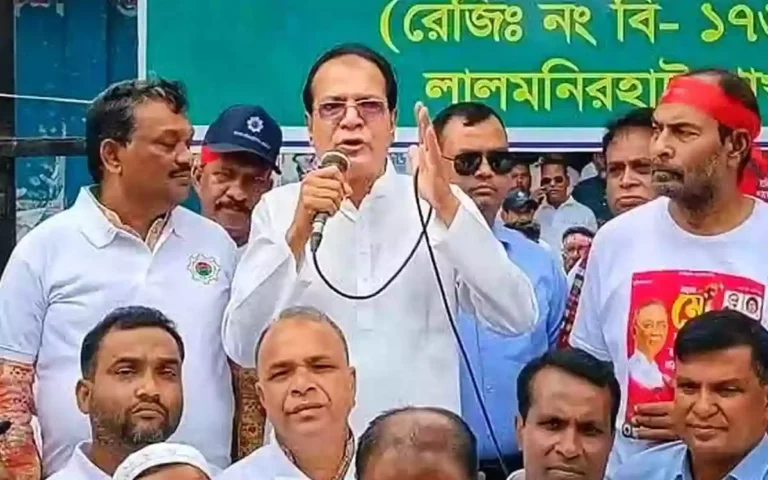 Rising Cumilla - 2 drug dealers arrested with huge quantity of marijuana and phensedyl in Cumilla