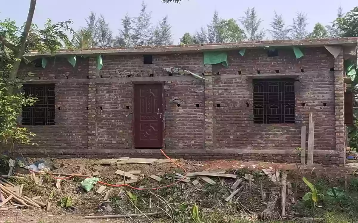 Rising Cumilla - BNP leader's pucca building constructed in defiance of court order