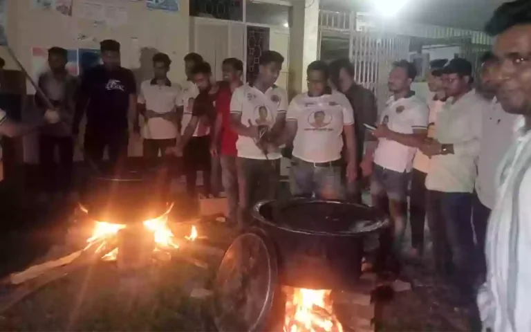 Rising Cumilla - Chhatra Dal has arranged accommodation and food for over a thousand students seeking admission to Nobi Prabi