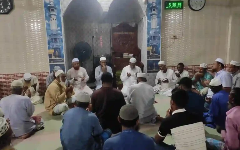Rising Cumilla -Jamaat prays in Brahmanpara for the release of Jamaat leader ATM Azharul Islam