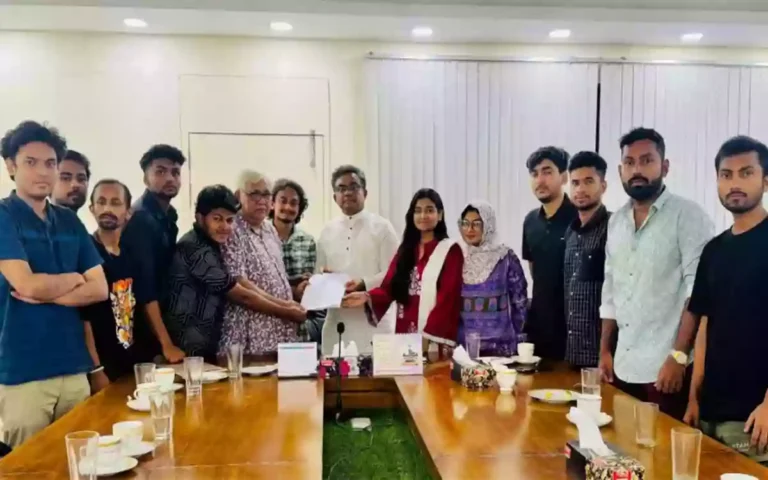 Students submit memorandum demanding assurance of various health facilities