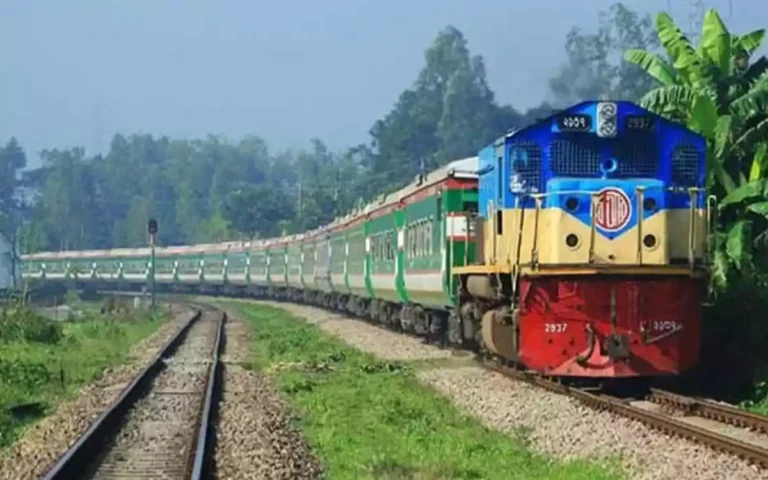 Vandalism and arson at the house of the city AL president in Noakhali