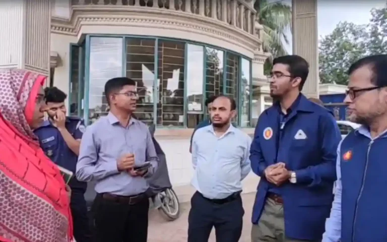 কুমিল্লায় তিনটি ফিলিং স্টেশনকে মোবাইল কোর্টে জরিমানা, একটির বিক্রয় বন্ধ