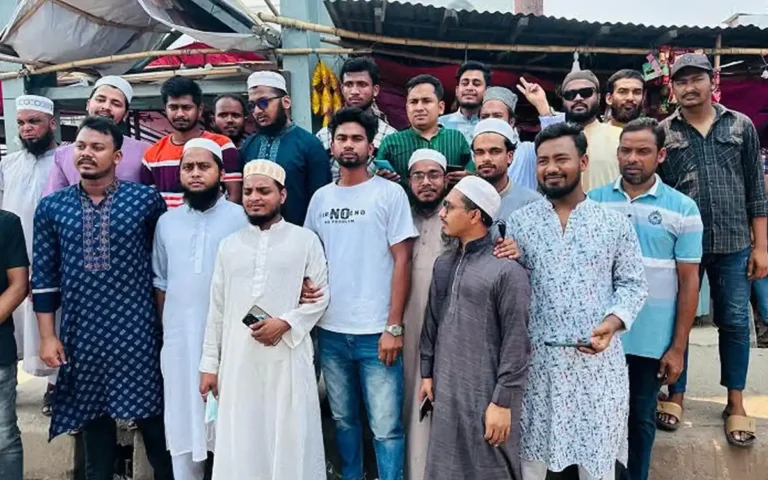 কুমিল্লার চান্দিনায় আওয়ামীলীগ নিষিদ্ধের দাবিতে বিক্ষোভ