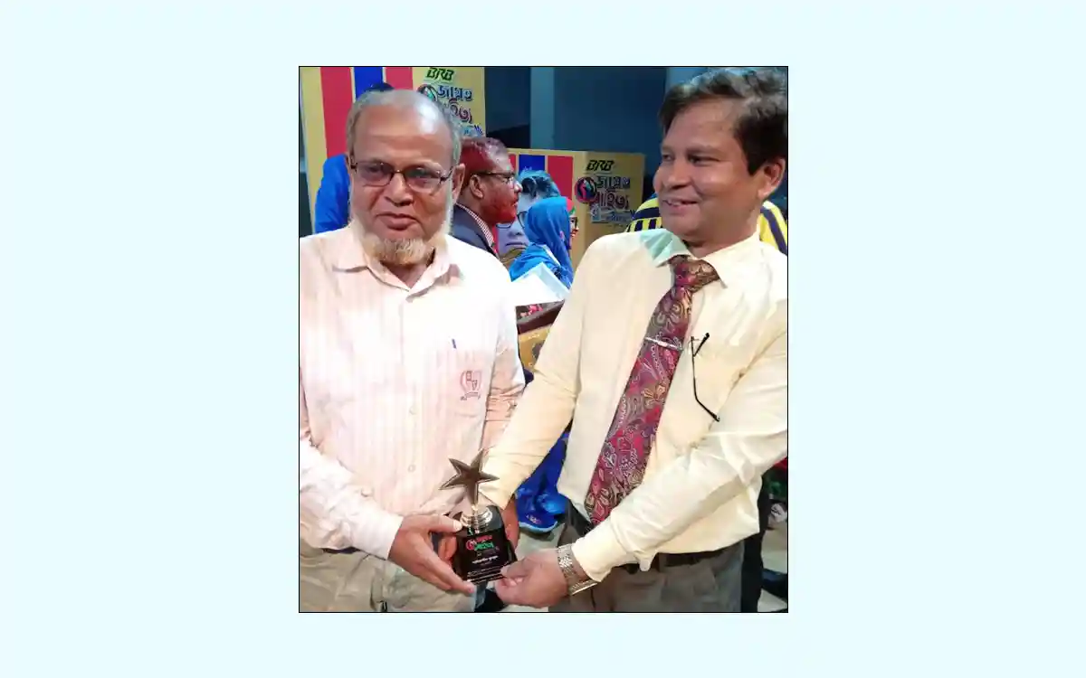 জাগ্রত সাহিত্য সম্মাননা পদক পেলেন সাংবাদিক নাসির উদ্দীন বুলবুল