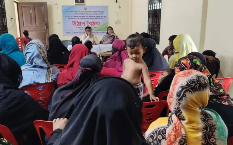 লালমাইয়ে নারী ও কিশোর উন্নয়ন নিয়ে উঠান বৈঠক অনুষ্ঠিত