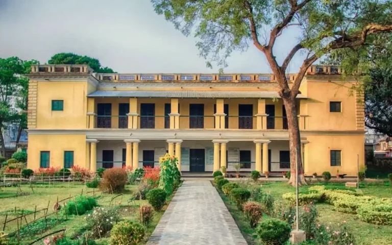 রবীন্দ্রনাথ ঠাকুরের পৈতৃক ভিটা ভাঙচুরের দাবি ভুয়া: প্রধান উপদেষ্টার প্রেস উইং