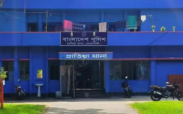 ছেলের জন্য ওষুধ আনতে গিয়ে নছিমনের ধাক্কায় প্রাণ গেল বাবার