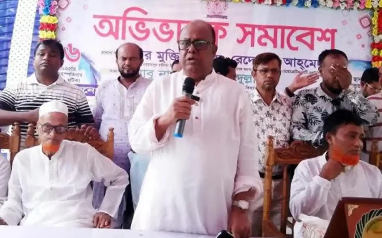 চান্দিনার দোল্লাই নবাবপুরে শিক্ষার মানোন্নয়নে অভিভাবক সমাবেশ