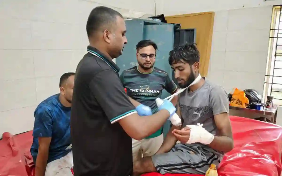 Rising Cumilla -55 'one-day butchers' injured in Comilla while slaughtering sacrificial animals
