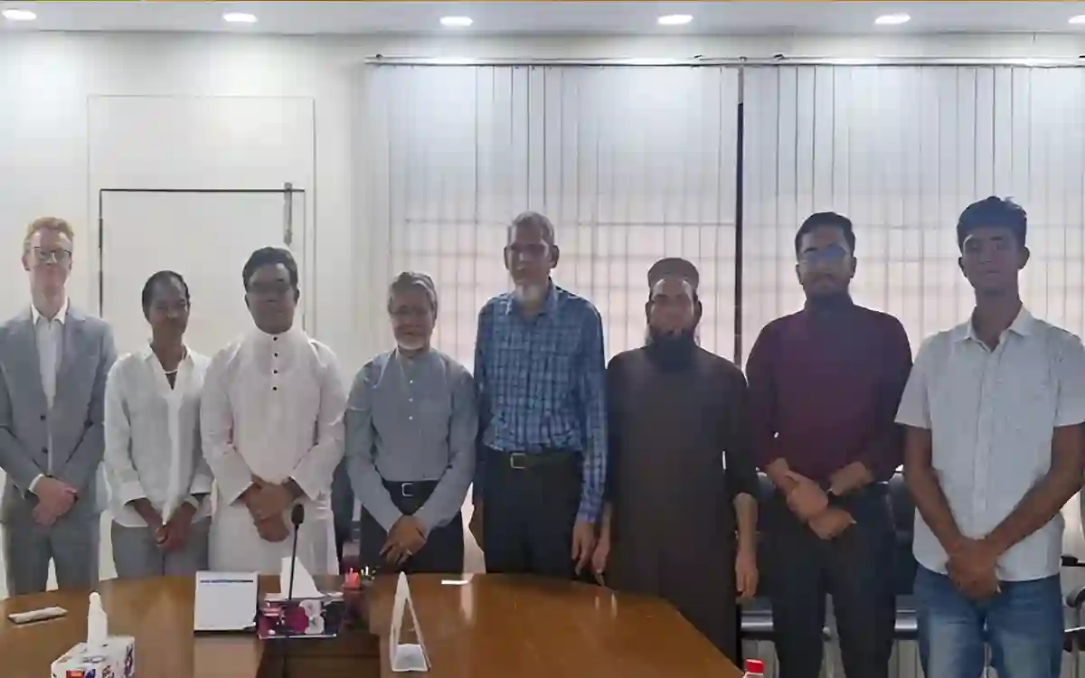 Rising Cumilla -Commonwealth delegation pays courtesy call on Vice Chancellor at Jahangirnagar University