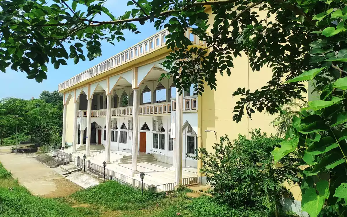 Rising Cumilla - Cumilla University Central Jame Masjid