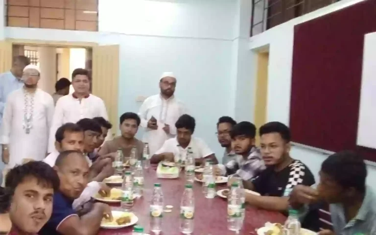 বেরোবিতে ঈদুল আজহা উপলক্ষ্যে শিক্ষার্থীদের জন্য বিশেষ খাবারের আয়োজন