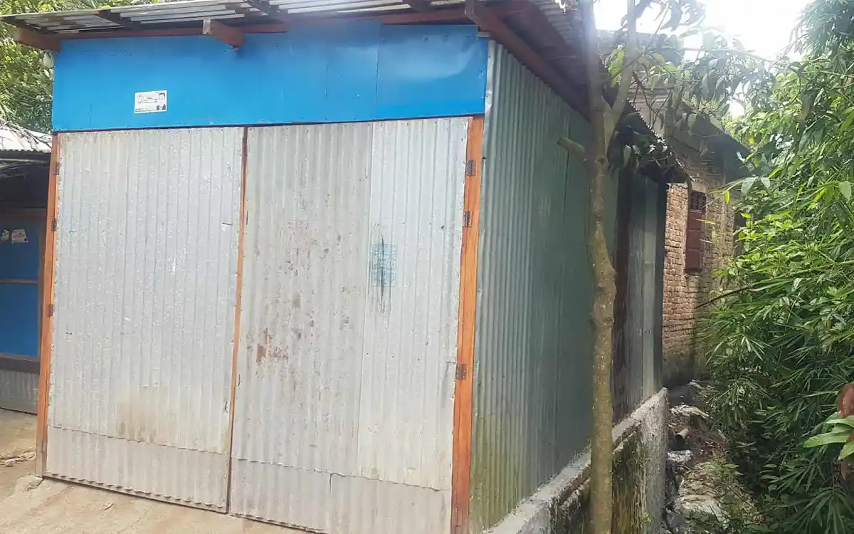 নবীনগরে সরকারি খালে স্থাপনা নির্মাণে ভোগান্তি, এলাকাবাসীর ক্ষোভ