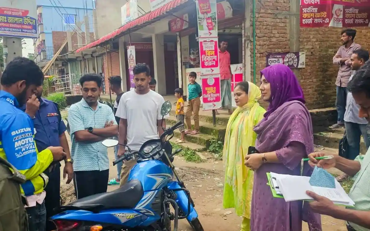 ব্রাহ্মণপাড়ায় মোবাইল কোর্ট: মাদক, যানজট ও ভোক্তা অধিকারে একাধিক জরিমানা