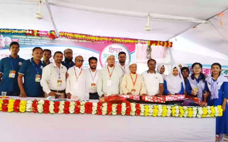 3 retired teachers from Comilla receive honor of performing Umrah Hajj on their farewell day