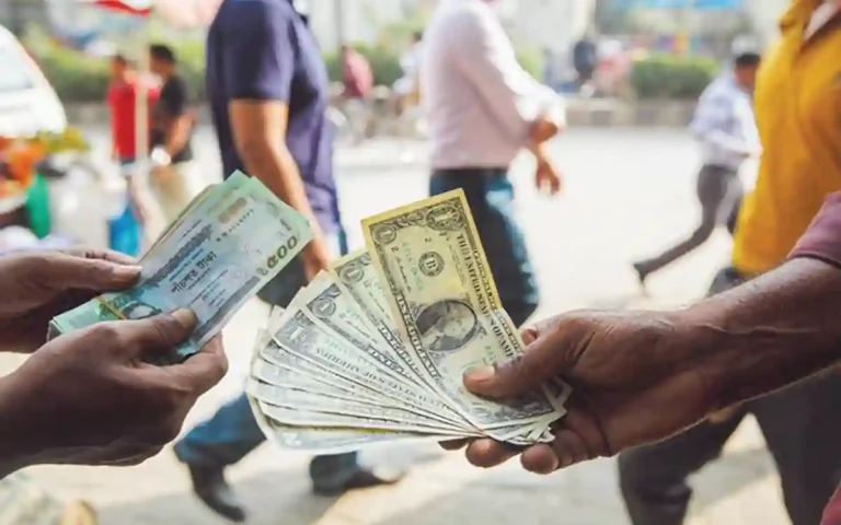 Rising Cumilla -After a long time, the value of the rupee increased, the price of the dollar decreased