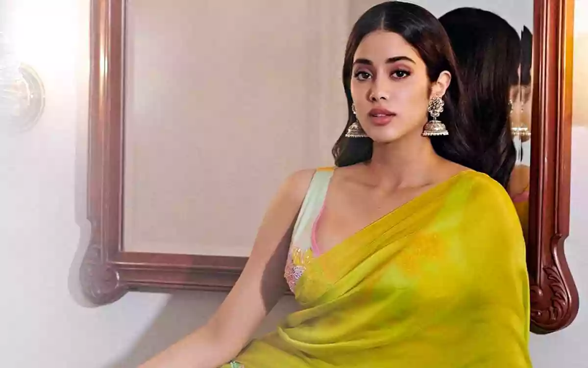 Rising Cumilla - Janhvi Kapoor
