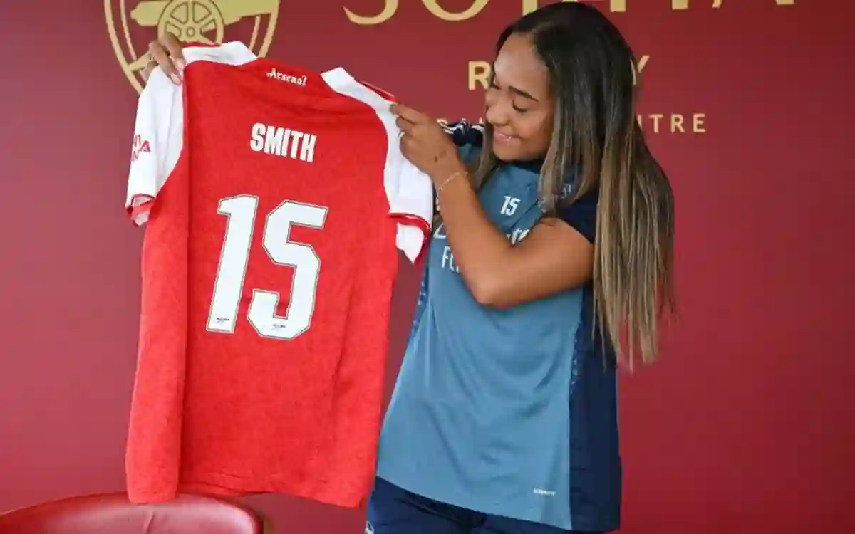 Rising Cumilla -Olivia Smith makes history in women's football, joins Arsenal for record fee