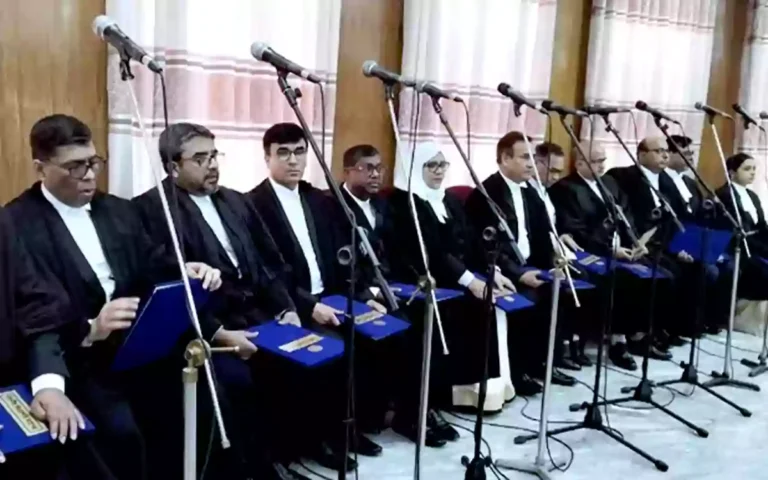 25 new High Court judges take oath