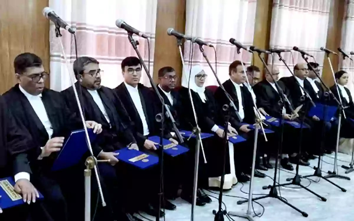 25 new High Court judges take oath