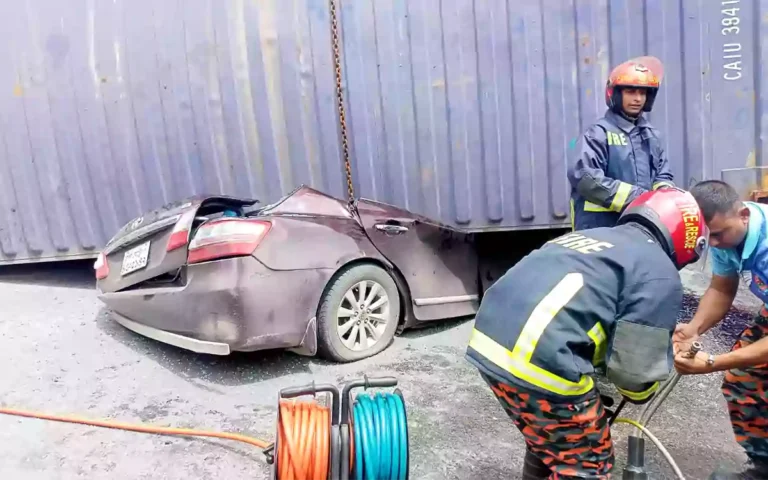 Rising Cumilla - Covered van overturns on private car in Cumilla, 4 members of same family killed