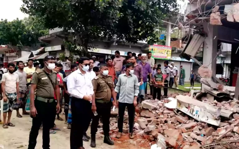 Government land recovered by razing illegal structures in Chandina