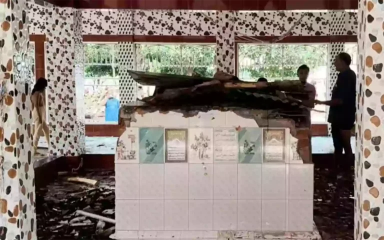 2 arrested in attack on shrine in Comilla