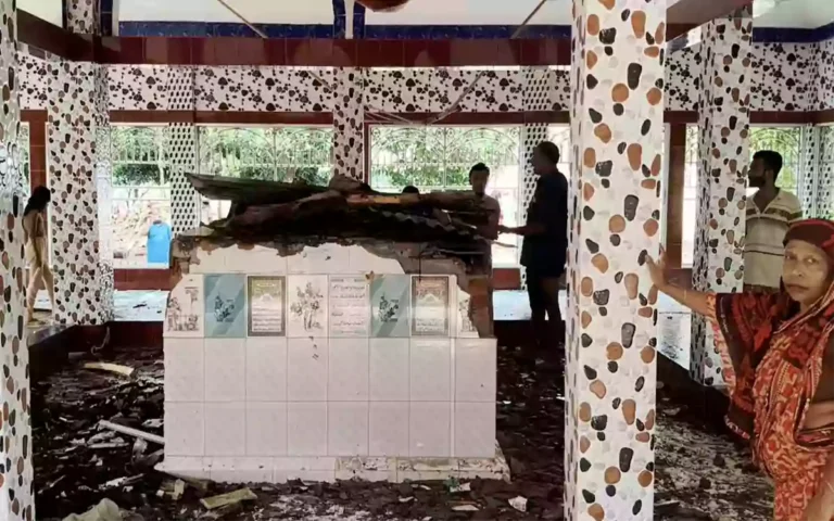 Attack and arson on shrine in Homna, Comilla, with announcements made over microphone
