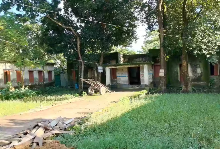 Rising Cumilla - Maijkhar Union Health and Family Welfare Center relies on just one visitor