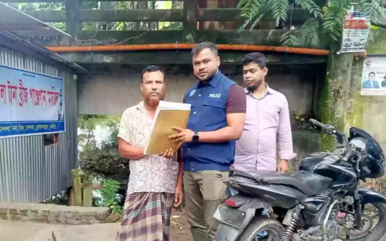 Rising Cumilla - Police seize 4 kg of marijuana in Brahmanpara raid